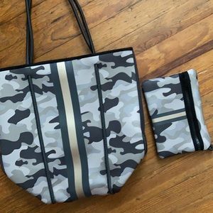 Haute shore Greyson safari tote